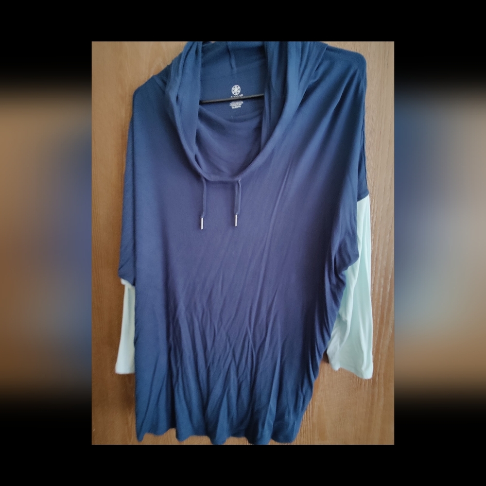 Gaiam workout hoodie